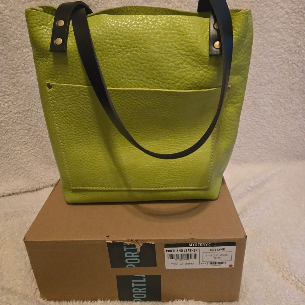 Portland Leather Goods Small Classic Crossbody. Limited Key Lime Color - Picture 4 of 4